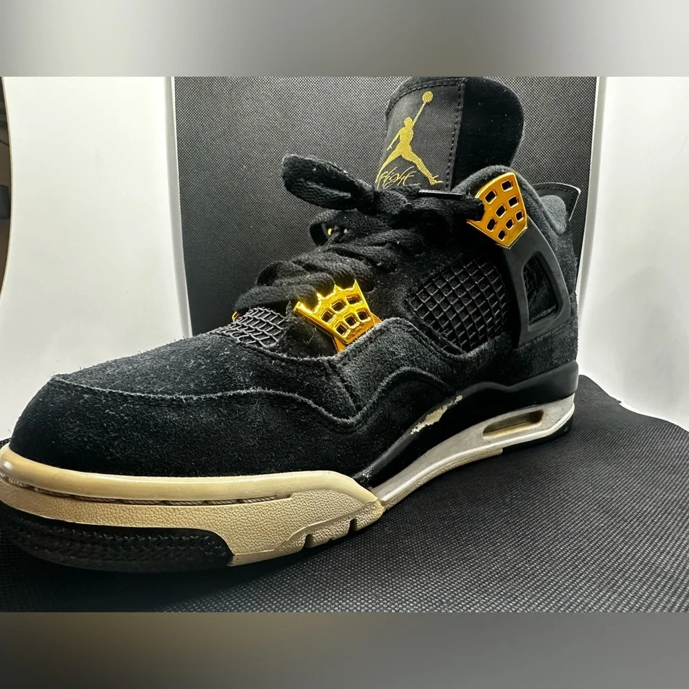 Jordan 4 Retro Royalty (size 9.5) - Picture 5 of 15